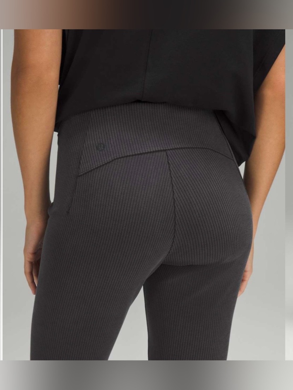 NWT!Lululemon Ribbed Softstreme Zip-Leg
High-Rise Cropped Pants 25" Sz:10 Black - Picture 4 of 12